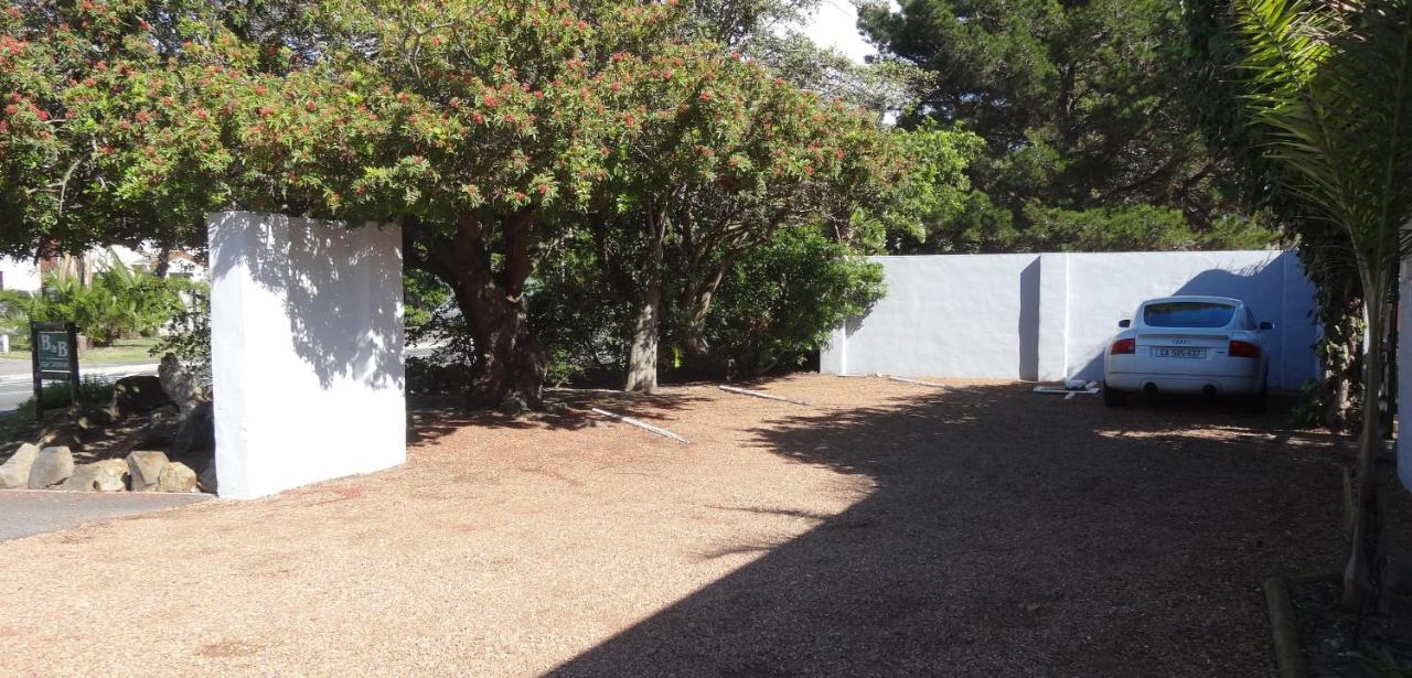 Be My Guest Lodge Bloubergstrand Exterior foto