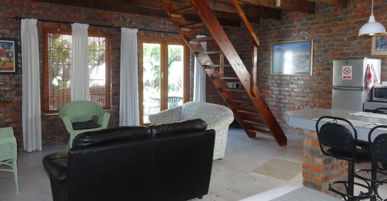 Be My Guest Lodge Bloubergstrand Exterior foto